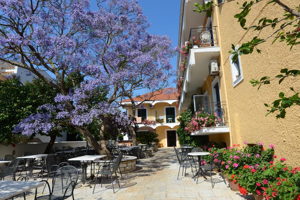 Marie Hotel Acharavi  Esterno foto