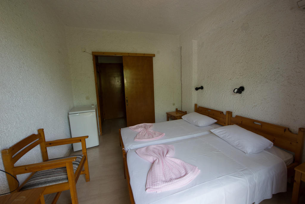 Marie Hotel Acharavi  Camera foto