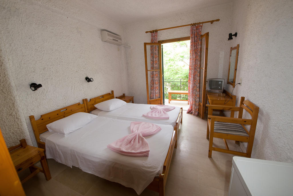 Marie Hotel Acharavi  Camera foto